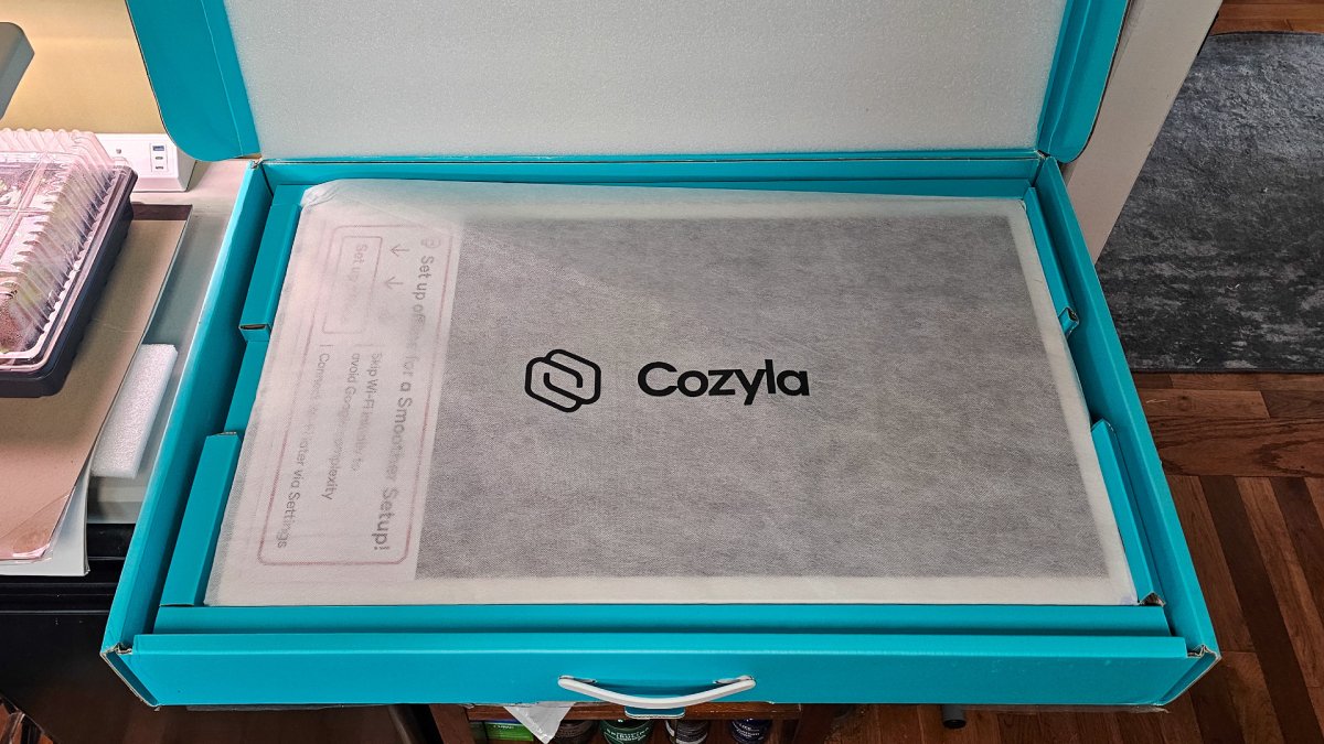 Unboxing Cozyla