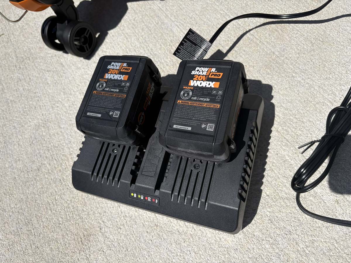 Worx small lawn mower combo batteries