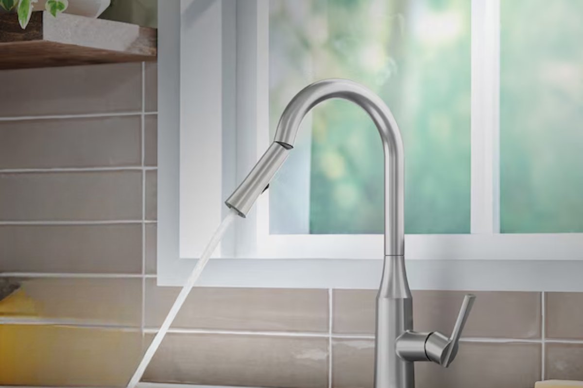 Moen Ronan Pulldown Kitchen Faucet With Swivel Control
