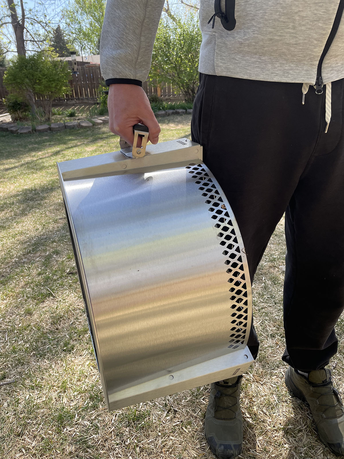 Breeo Y Smokess Fire Pit carry handle