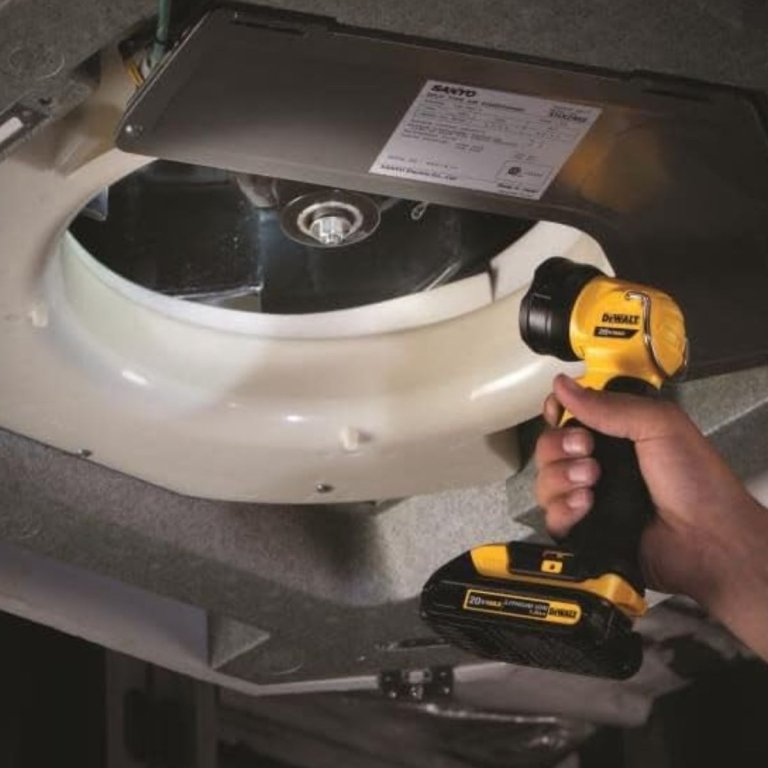 DeWalt Flashlight