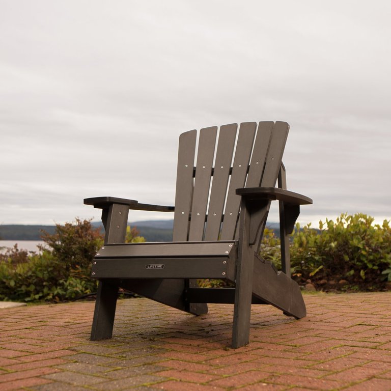Easy Curb Appeal Updates Create a Seating Area