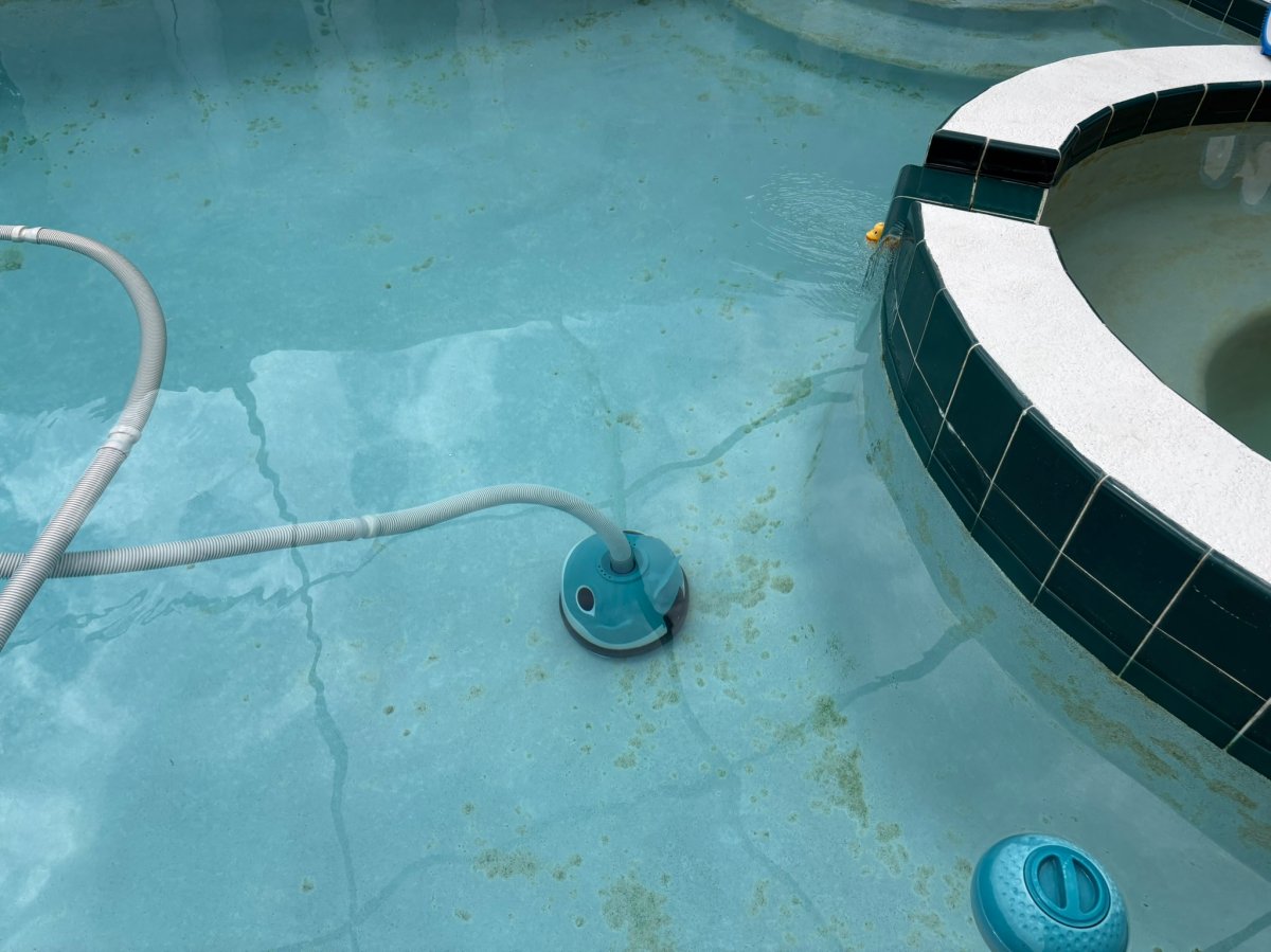 The Hayward Wanda the Whale cleaning the bottom of a pool during testing 