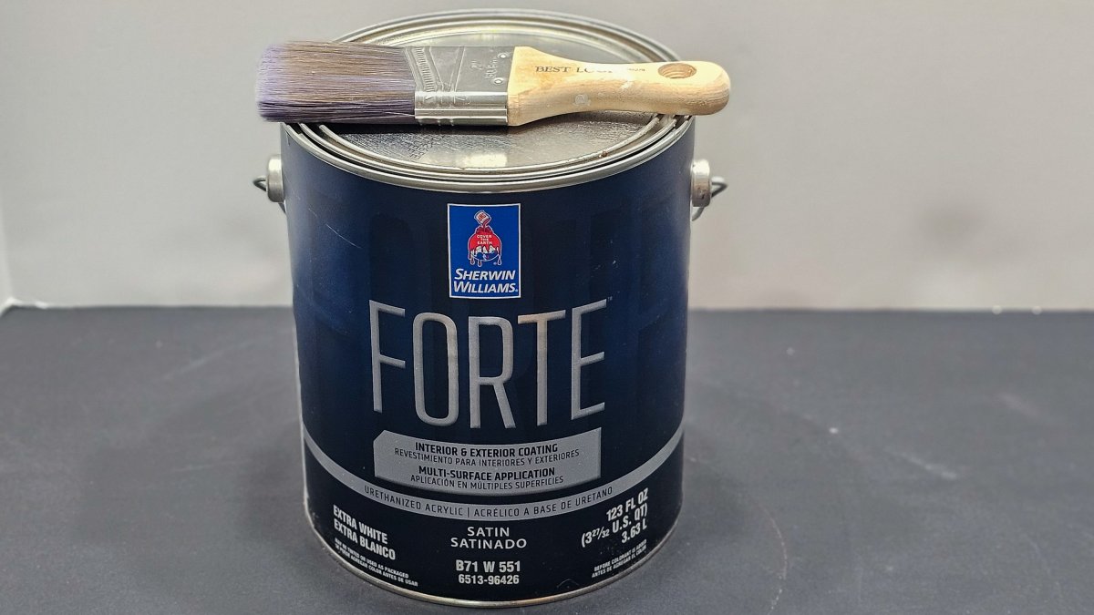 1 Gallon Can of Sherwin-Williams Forte Paint and Brush