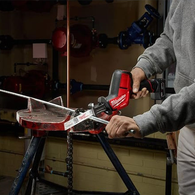 Deals Milwaukee Milwaukee M12 FUEL HACKZALL Reciprocating Saw Kit