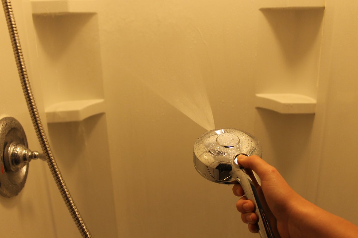 Delta HydroRain Cleaning Mode