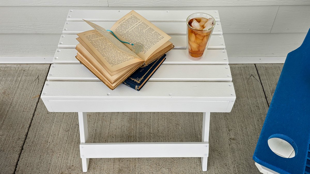 Table finished with Sherwin-Williams Forte Paint in use
