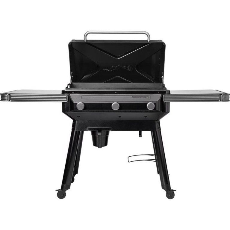 The Best Outdoor Griddles Option Traeger Flatrock 3-Zone Propane Griddle