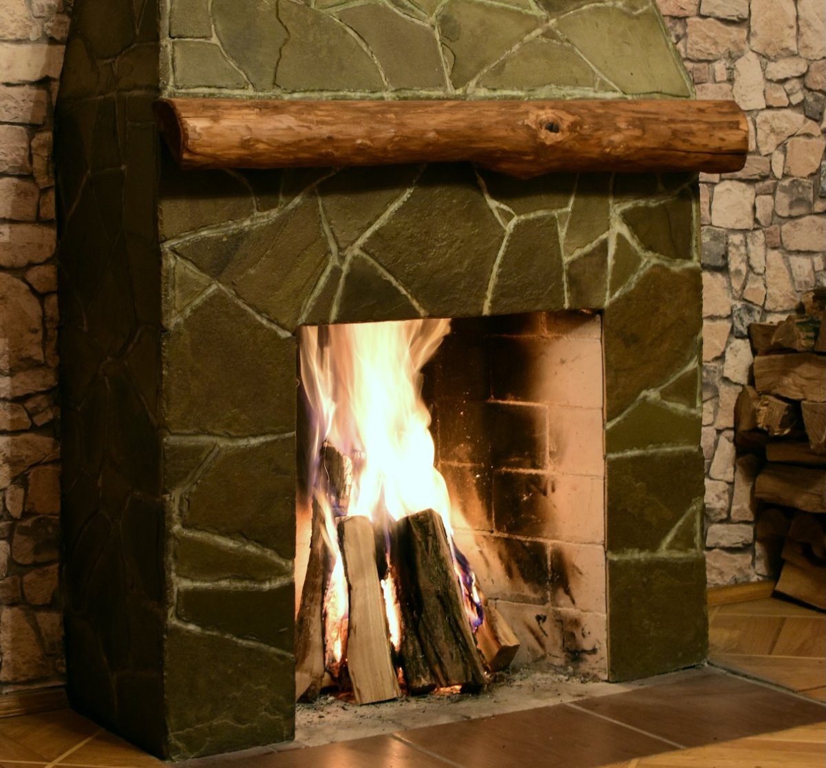 Rumford fireplace, old school masonry.