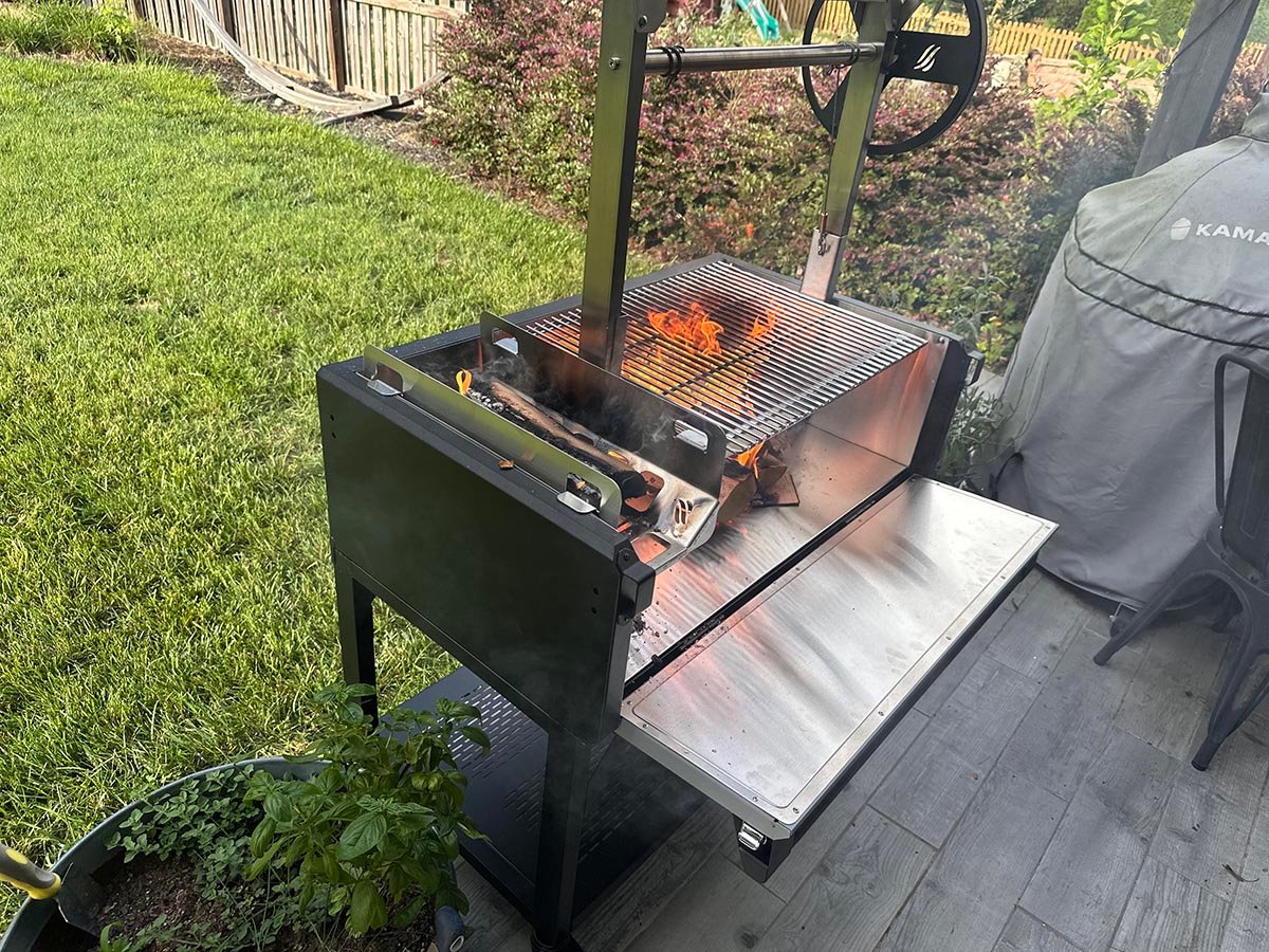 Blackstone Bronco Open Flame Grill