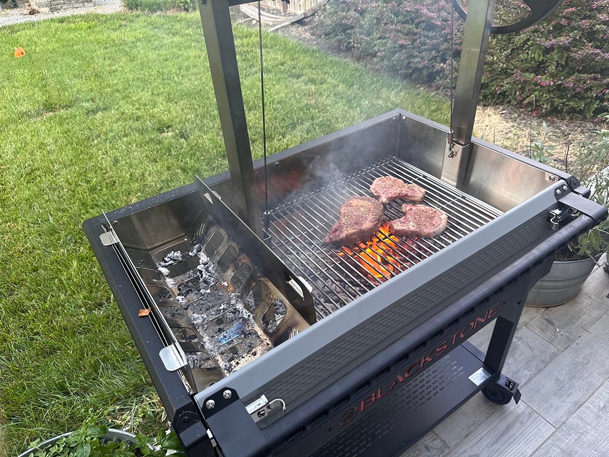 Blackstone Bronco Open Flame Grill