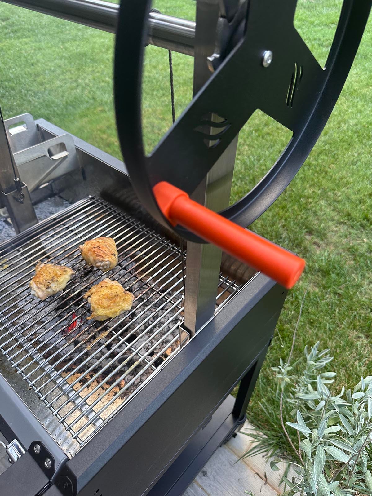 Blackstone Bronco Open Flame Grill
