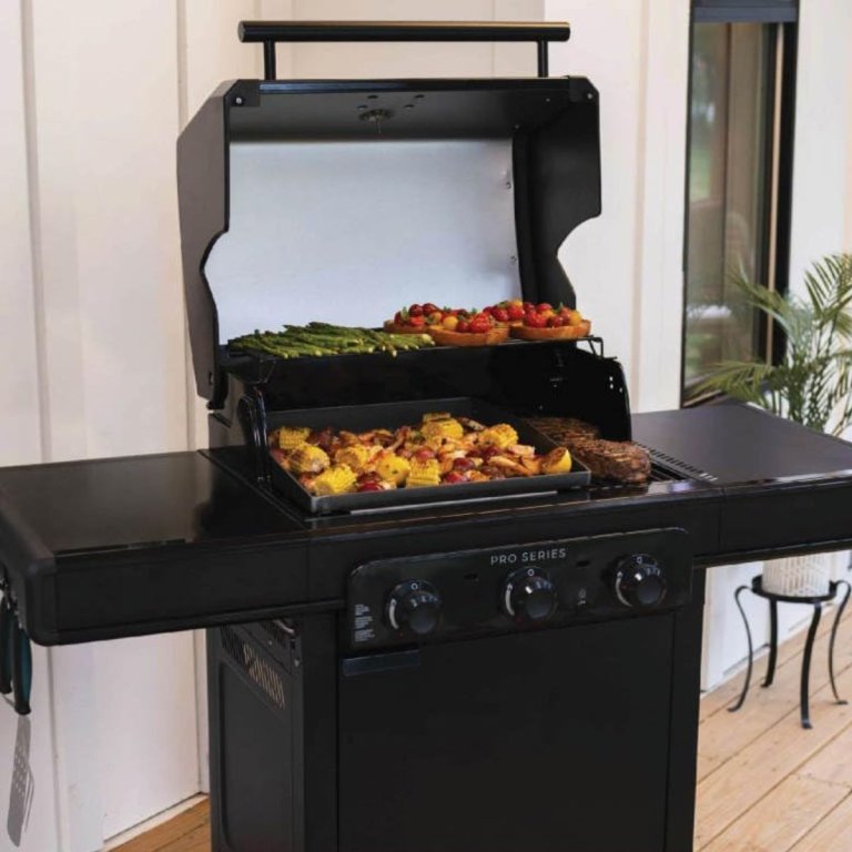 Charbroil Pro Series with Amplifire Technology 3-Burner Propane Gas Grill and Griddle Cabinet