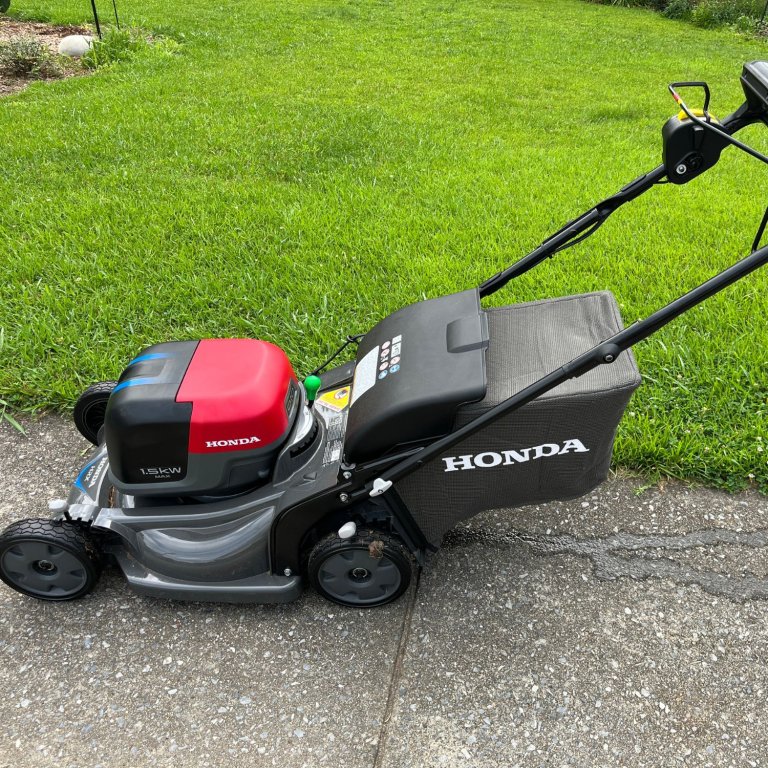 Honda HRX BE self propelled lawn mower