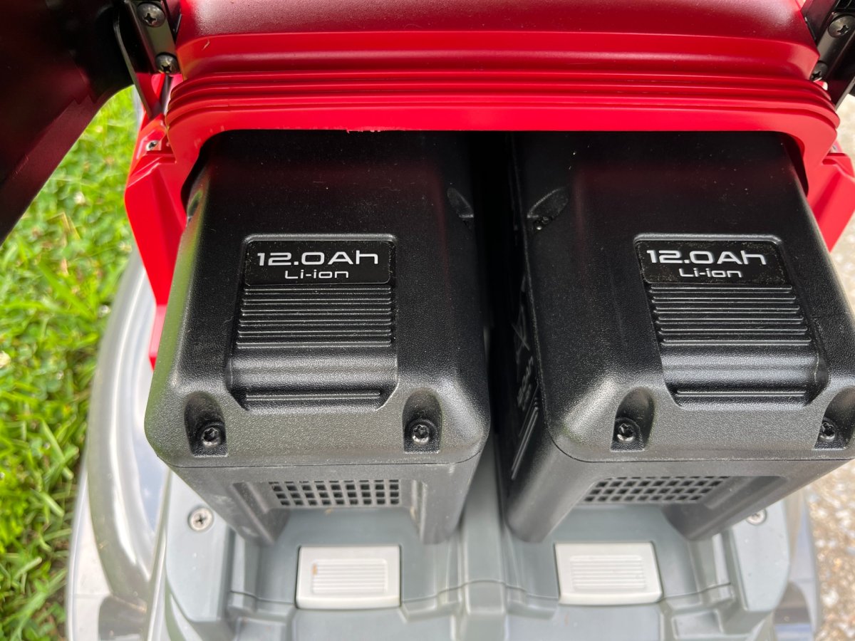 Honda HRX BE_dual battery port