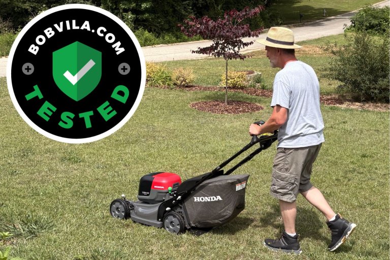 Honda HRX BE_mowing