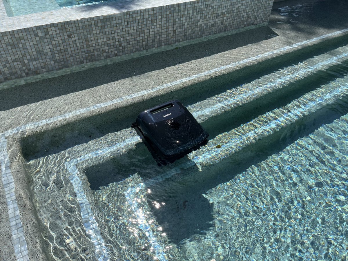 Beatbot Sora 70 robotic cleaner cleaning pool steps