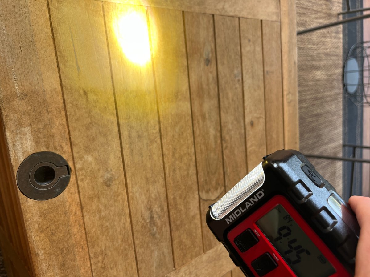Midland ER310 Pro flashlight