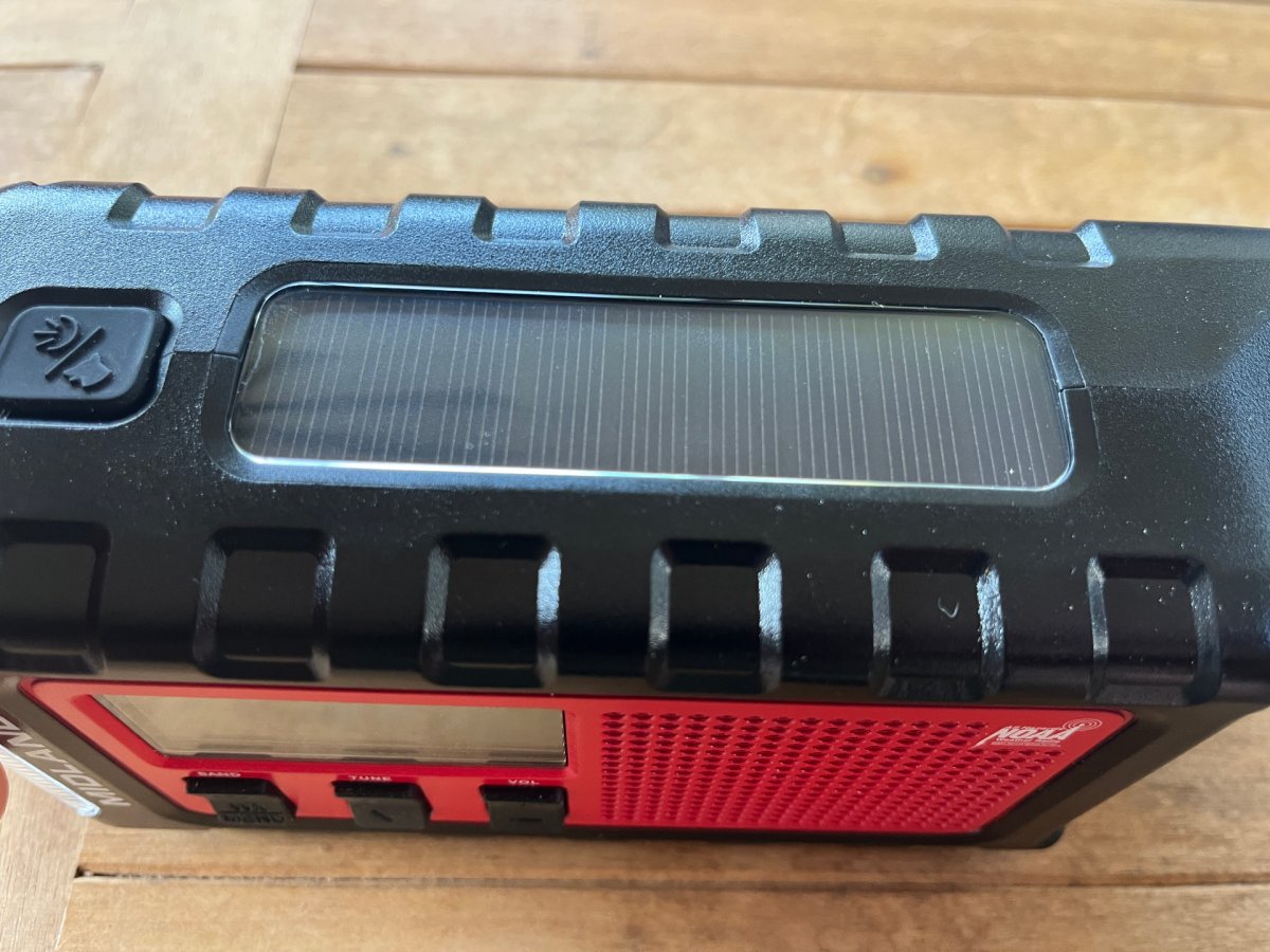 Midland ER310 Pro solar