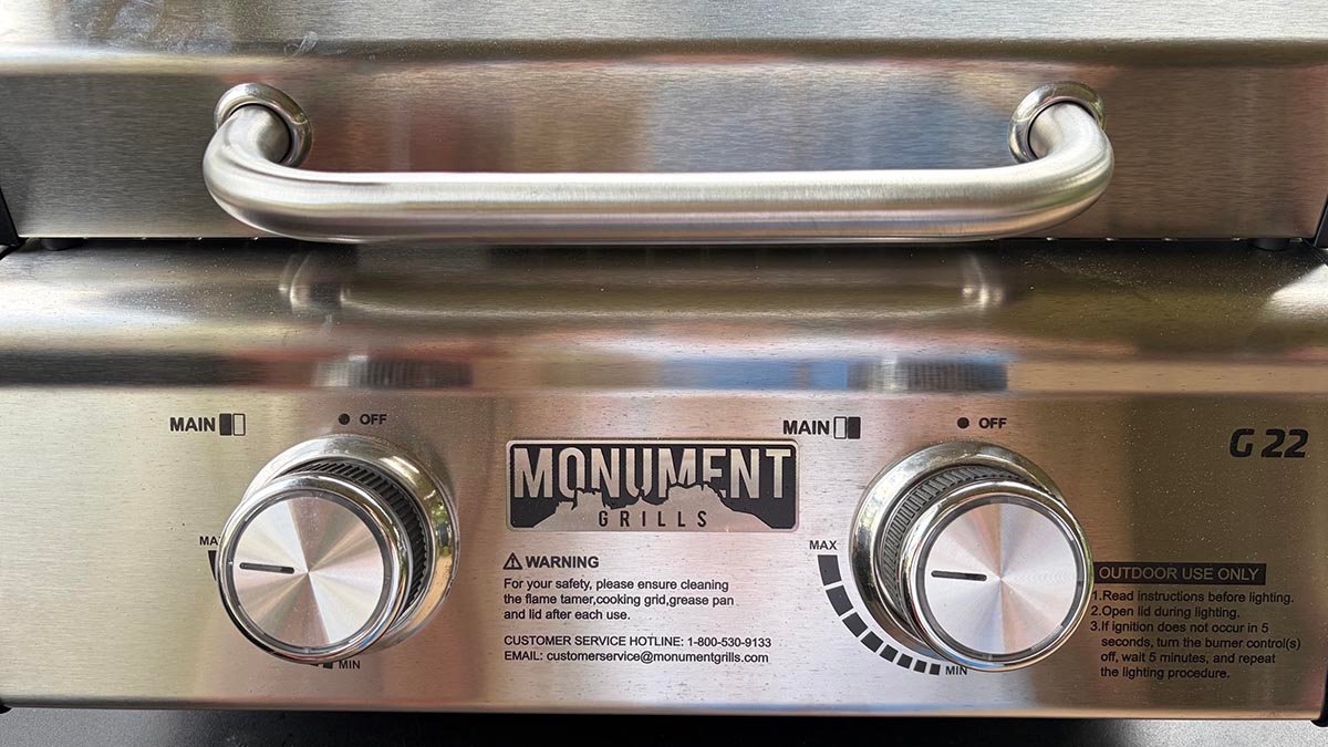 Monument Grills G22 Stainless Tabletop Propane Grill handle and dials