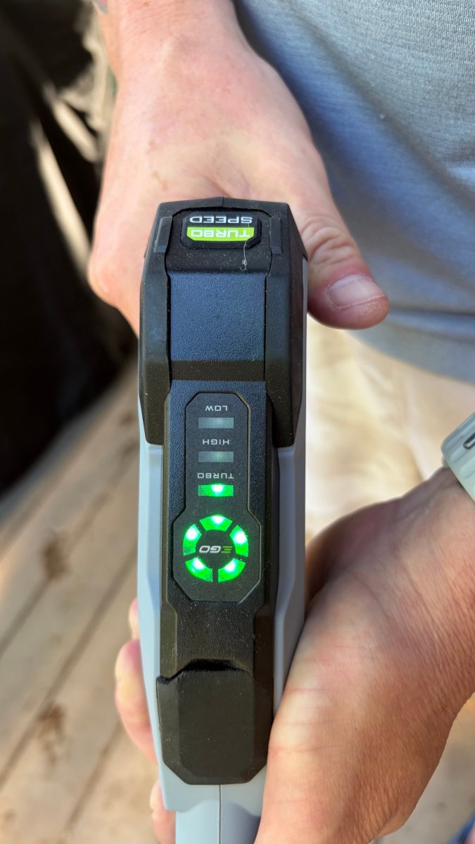 Pressure button and battery display on the Ego Power+ HPW3204-2 Pressure Washer wand