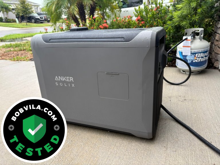 Anker Tri-Fuel Generator_In action