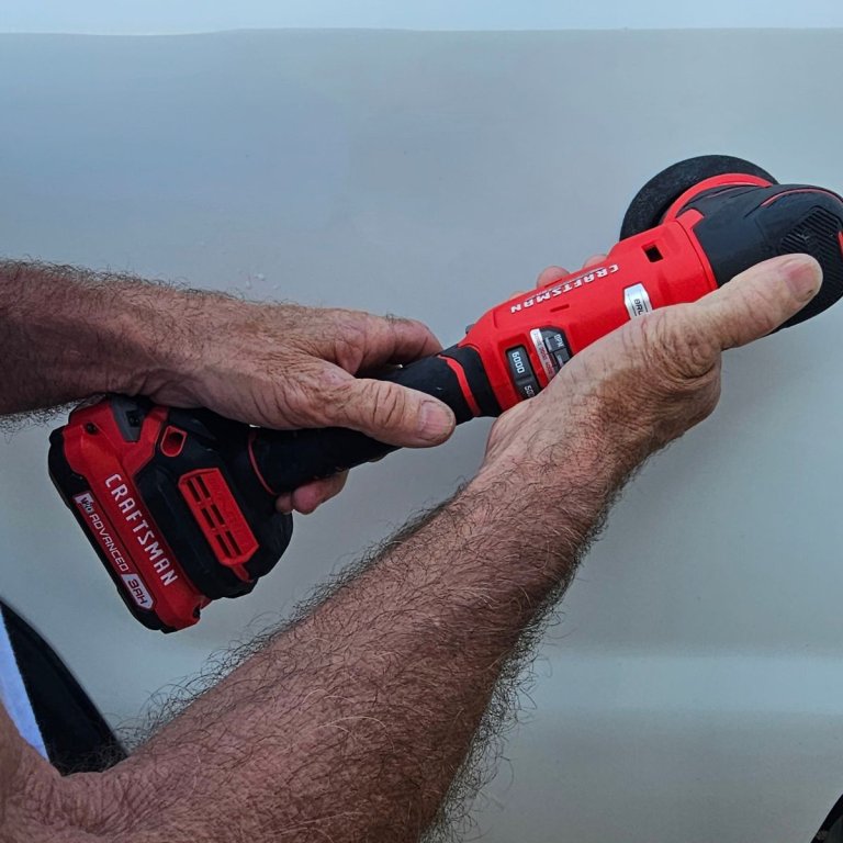 Craftsman V20 RP 3-Inch Dual-Action Polisher