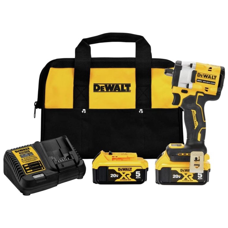 DeWalt Atomic 20V MAX Cordless Impact Wrench Kit