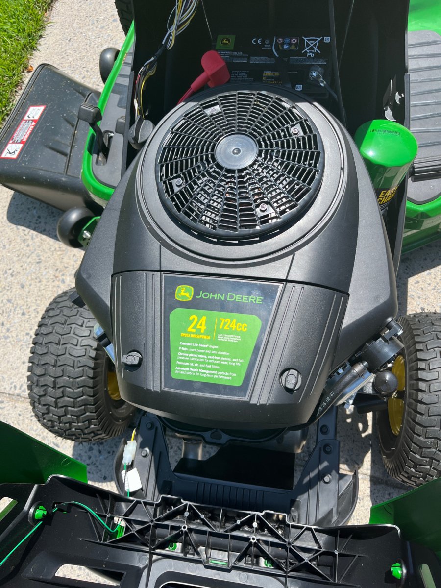 John Deere S160 engine