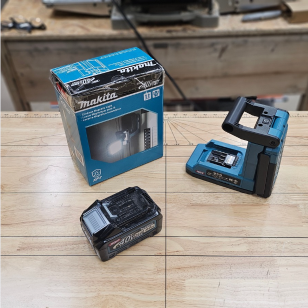 Makita Magnetic Light