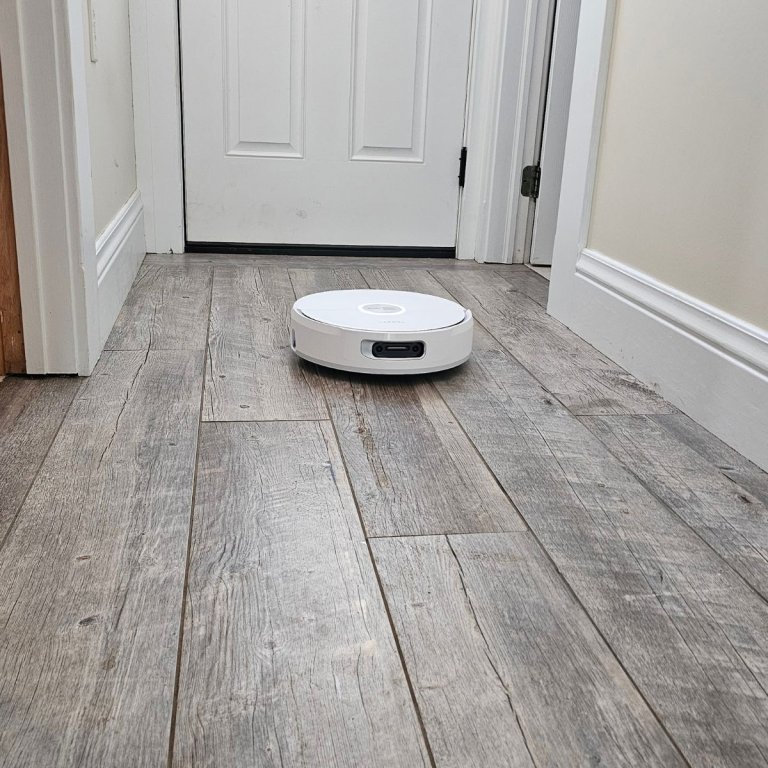 Narwal Flow 2 Robot Vacuum and Mop