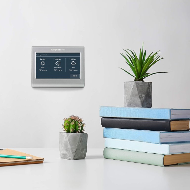 Amazon Prime Big Deal Days Smart Cold-weather Honeywell Home Wi-Fi Smart Color Thermostat