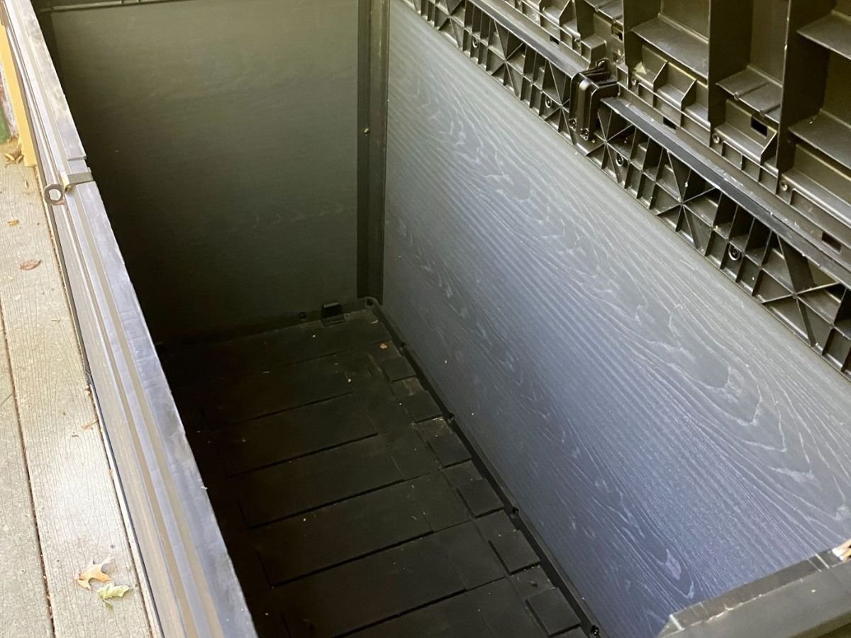 Keter Cortina 200 Gallon Deck Box Inside