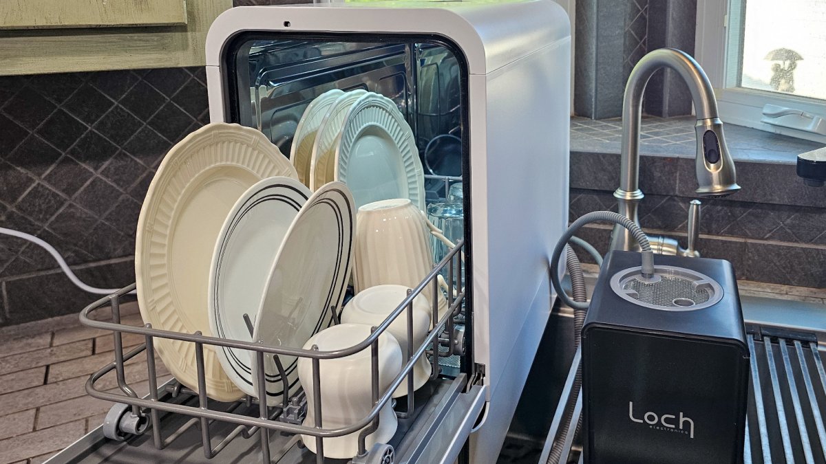 Load of freshly done dishes